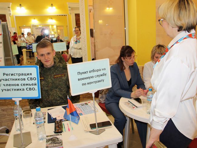 Суворовцев приглашают на военную службу по контракту