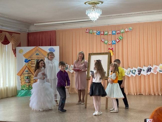 В Узловской Детской школе искусств состоялся выпускной вечер
