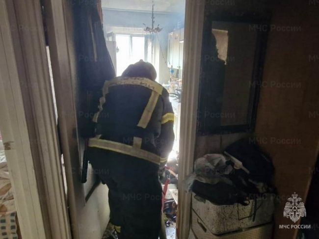 В Узловском районе пожарные ликвидировали пожар в многоквартирном доме