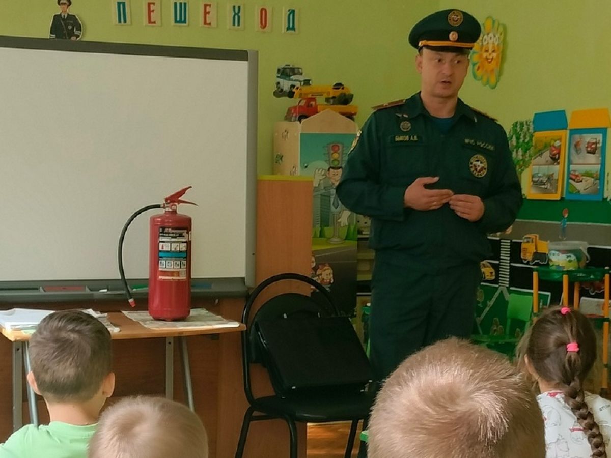 Узловским ребятам напомнили правила поведения в случае возникновения чрезвычайных ситуаций