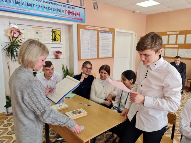 Узловские школьники проверили свои знания литературы