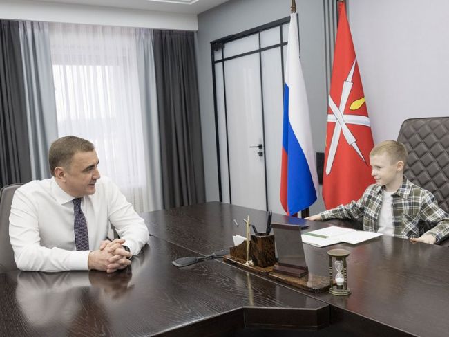 Алексей Дюмин исполнил мечту 7-летнего туляка поработать губернатором