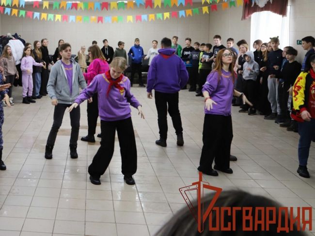 В Туле росгвардейцы провели «зарядку» с детьми из Белгорода
