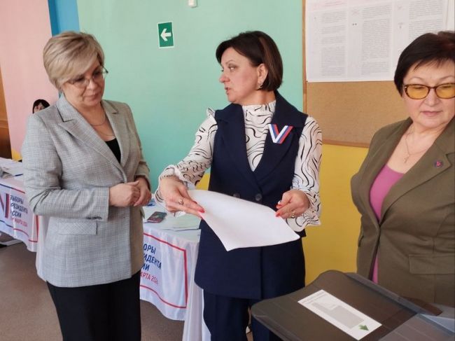 С ходом выборов на избирательных участках в Туле ознакомились представители независимого общественного наблюдения