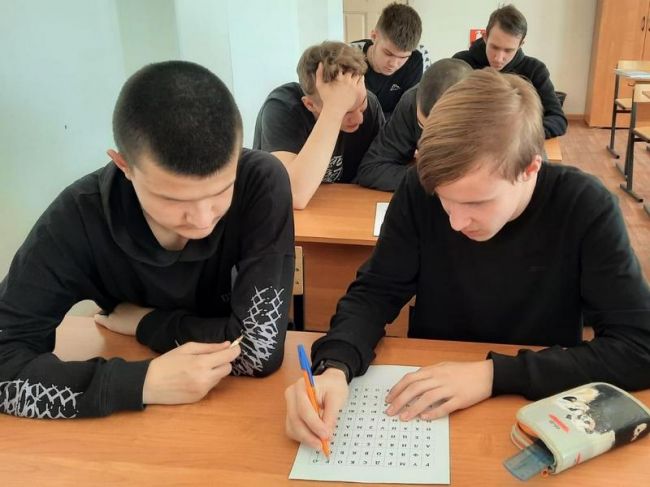 «Династия России»: узловских школьников познакомили с представителями дворянских родов