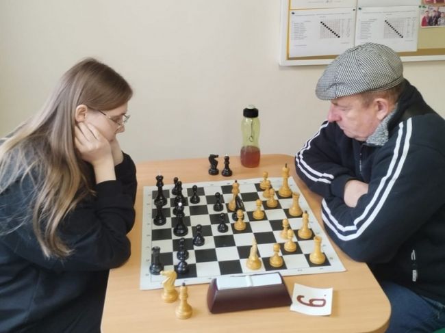 Узловские шахматисты  приняли участие в открытом чемпионате г. Ефремова по быстрым шахматам