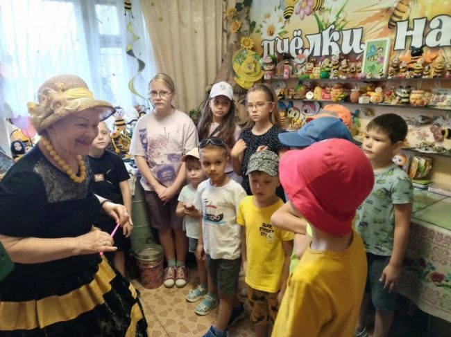 Интересная встреча прошла в авторском музее пчеловодства в Узловой