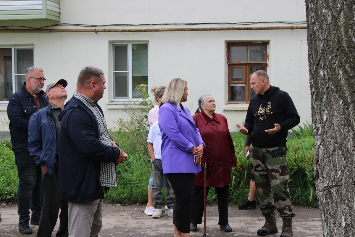 Николай Терехов встретился с жителями квартала 5-я Пятилетка