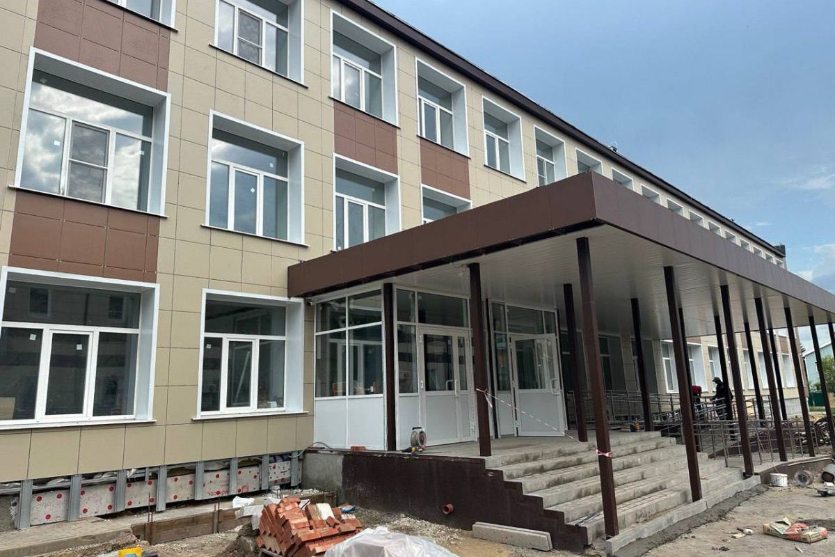 В Новомосковске капитально ремонтируют гимназию и школу