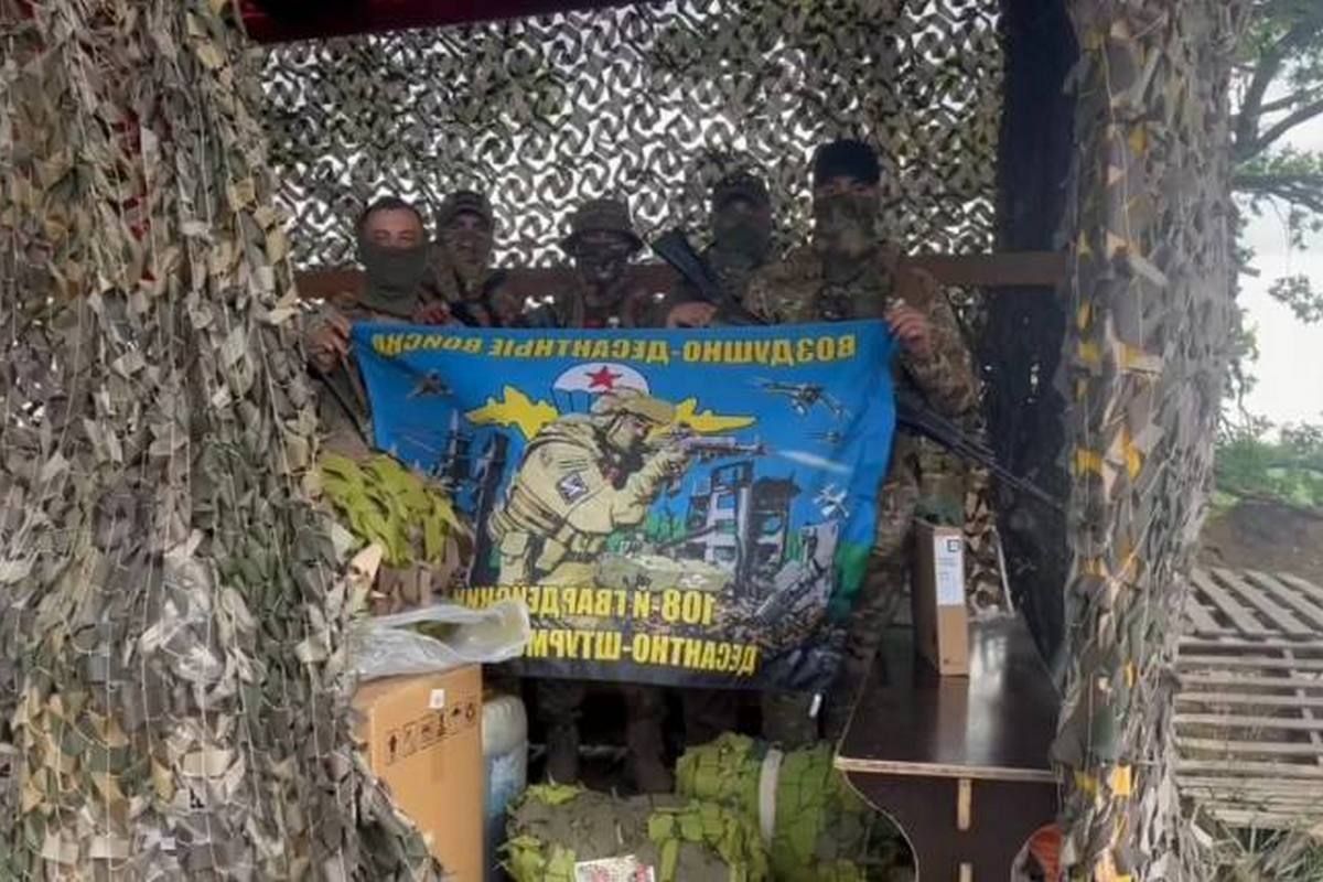 Военнослужащие поблагодарили Дмитрия Миляева и Алексея Эрка за поддержку