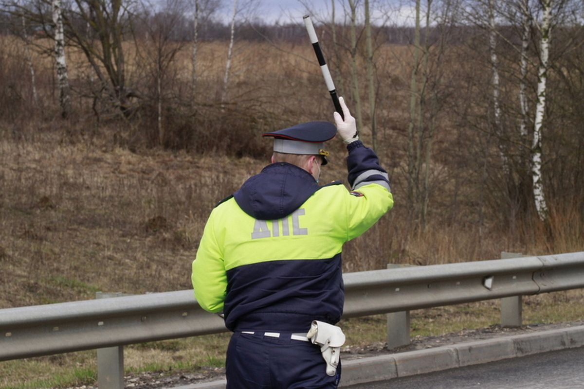 Сотрудники Госавтоинспекции проследят за порядком на дорогах в выходные дни Сотрудники Госавтоинспекции проследят за порядком на дорогах в выходные дни