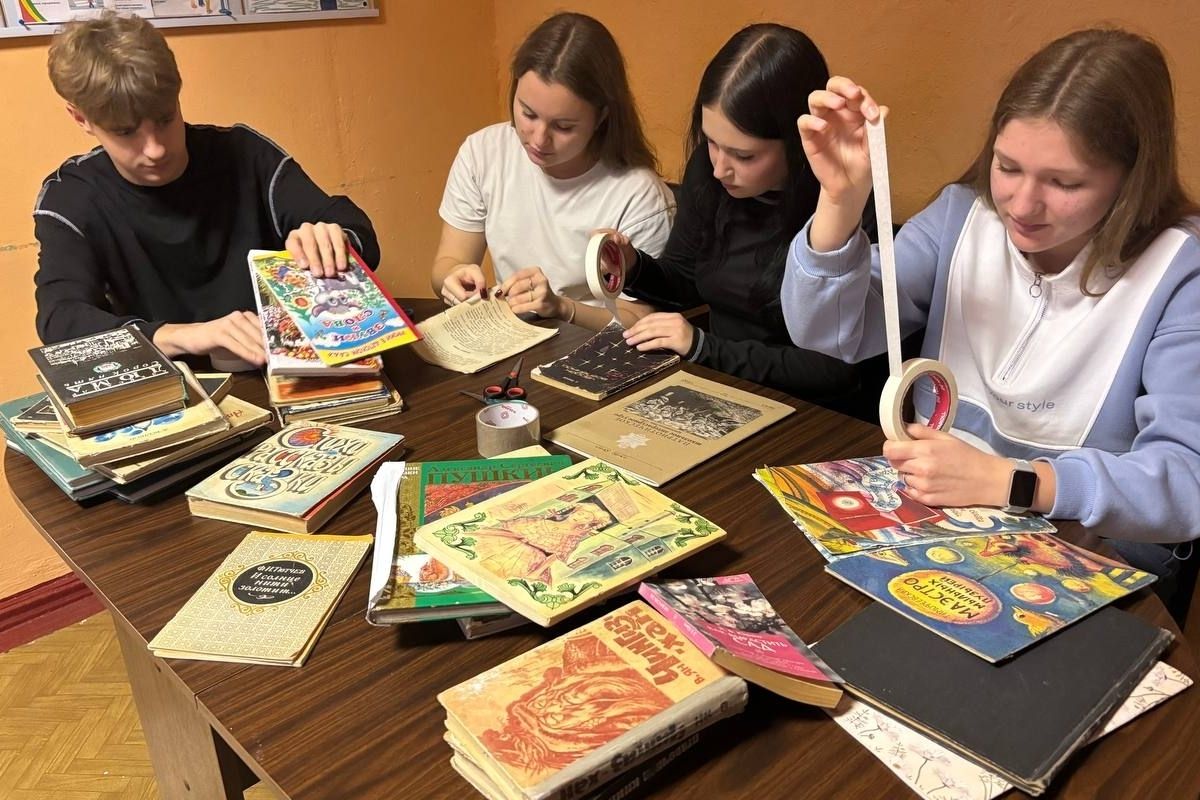 Всякий труд уважения достоин Всякий труд уважения достоин