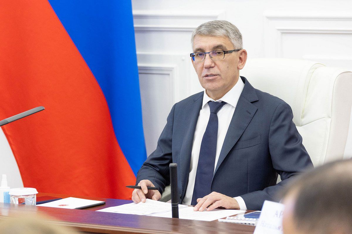 Дмитрий Миляев провел заседание общественного совета проекта «Герой 71» Дмитрий Миляев провел заседание общественного совета проекта «Герой 71»