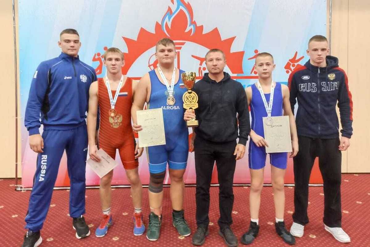 Узловские борцы отлично выступили в Гимназиаде