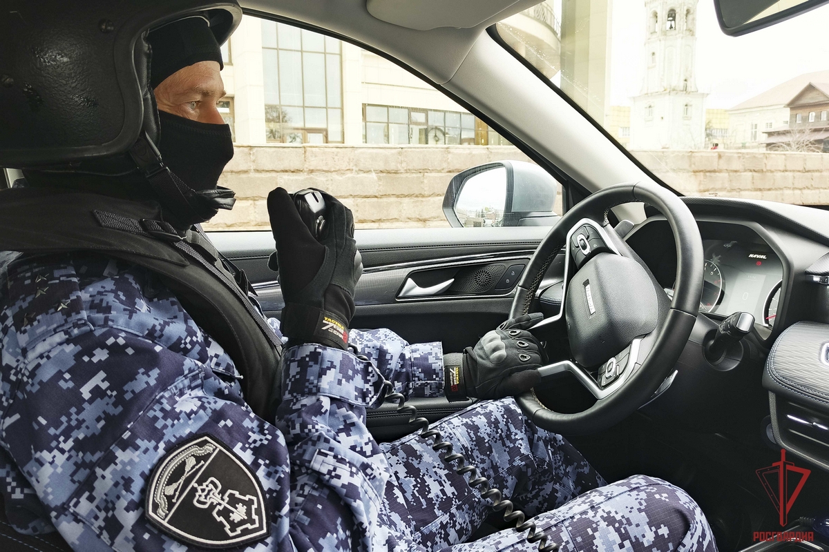 Тульские росгвардейцы более 190 раз выезжали по сигналам тревоги за неделю