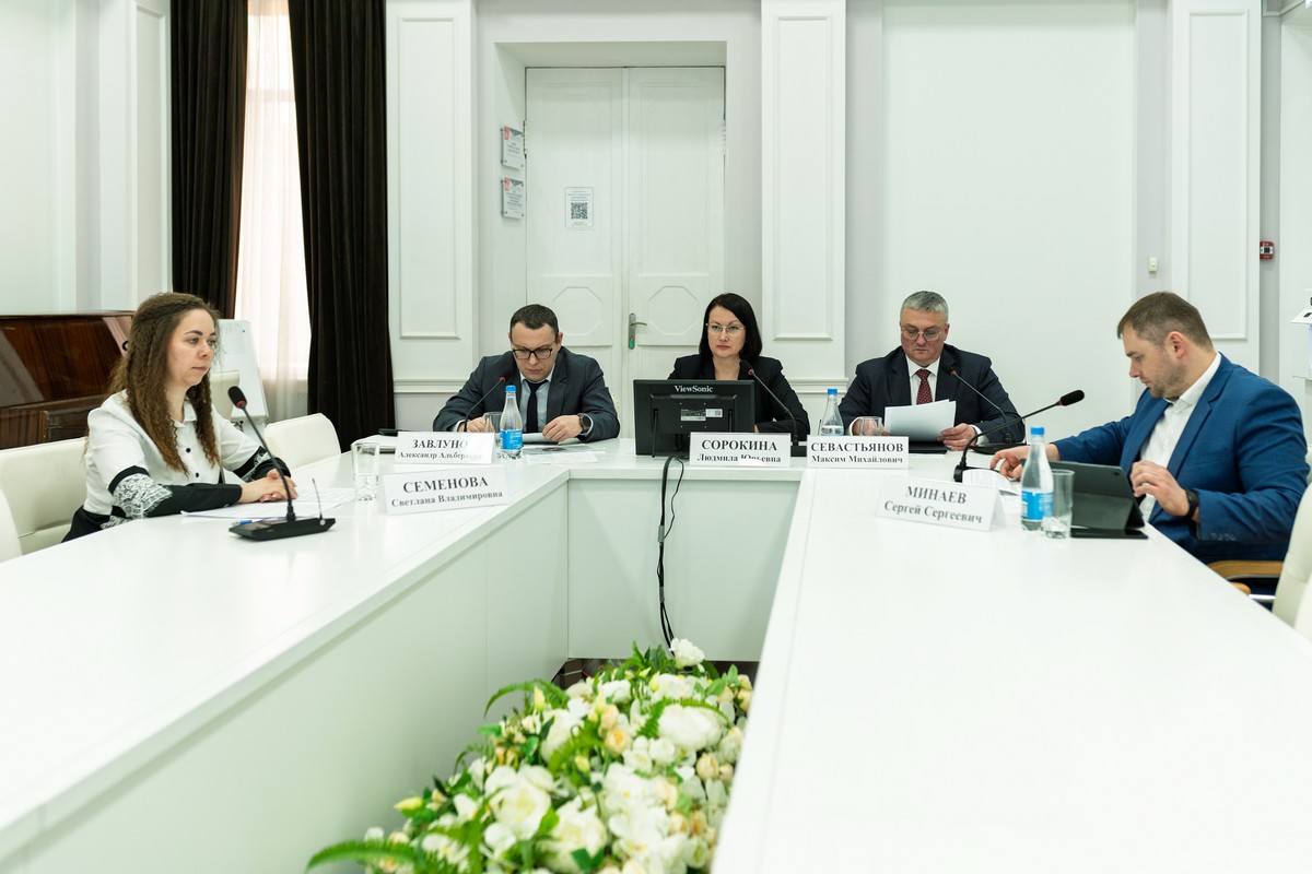 Родителям рассказали о комплексной безопасности детей Родителям рассказали о комплексной безопасности детей