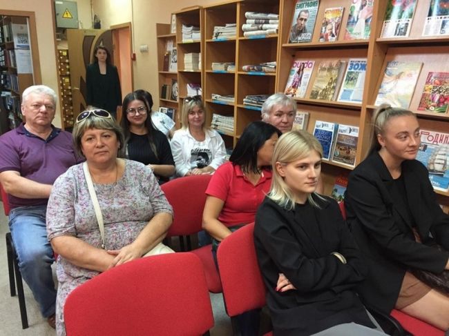 Муниципальные служащие Узловского района посетили лекторий общества «Знание»