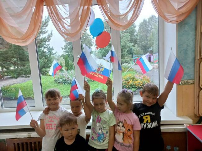 День Государственного флага в узловских детских садах