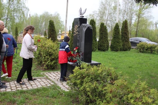 В Веневе почтили память ликвидаторов аварии на Чернобыльской атомной станции