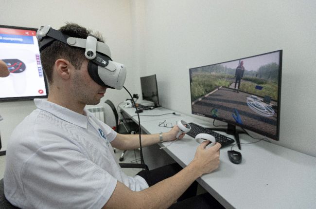 Энергетики «Тулэнерго» отрабатывают навыки на VR – тренажере