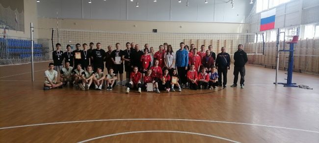 В Веневе прошли районные соревнования по волейболу