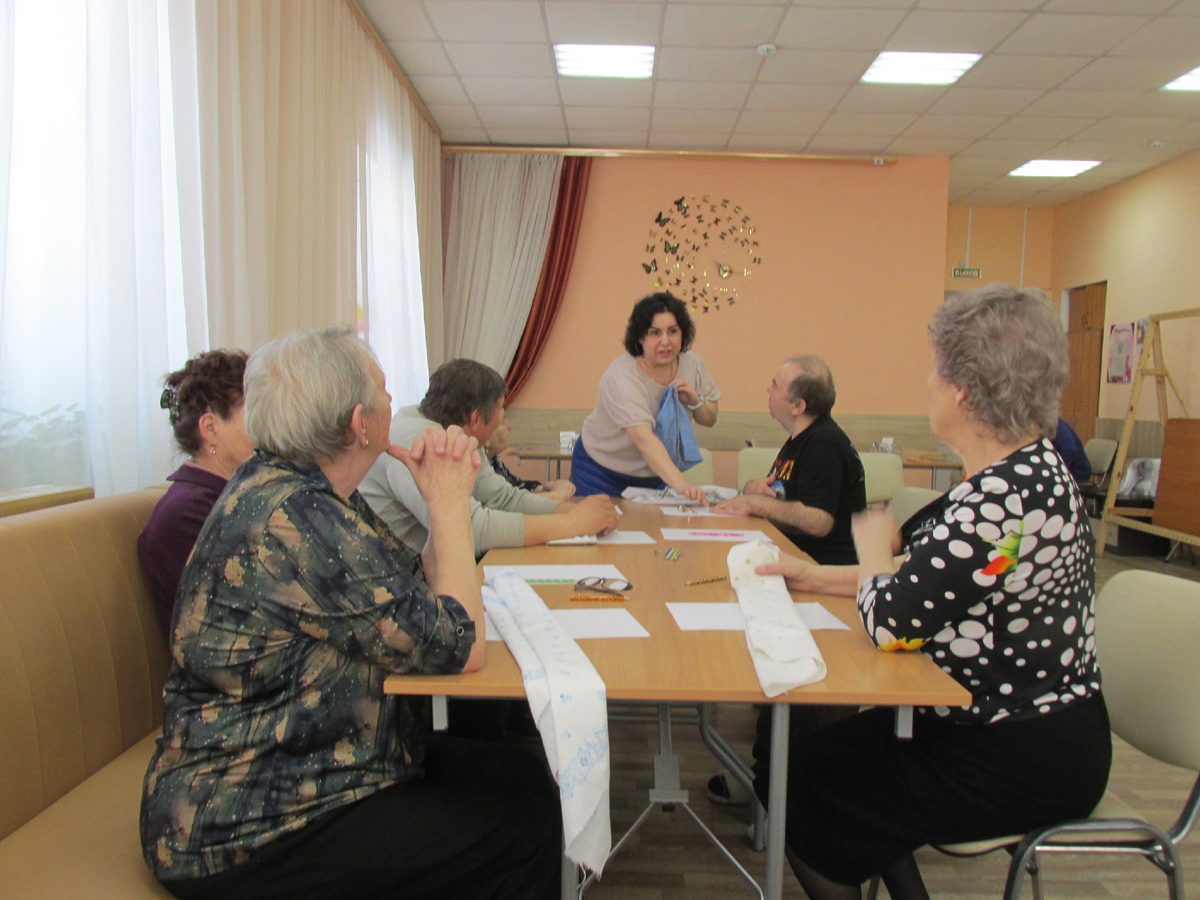 В Веневе состоялось восстановительное занятие, направленное на коррекцию тактильных ощущений