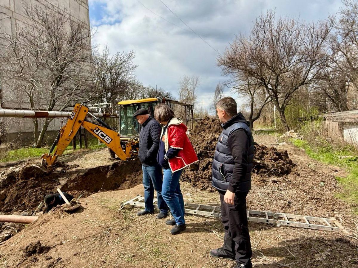 Туляки улучшают водоснабжение в Донецке Туляки улучшают водоснабжение в Донецке