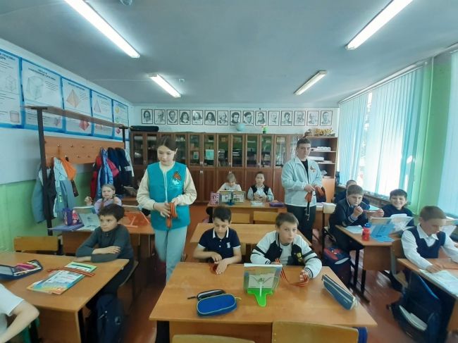 Воловские школьники приняли участие в акции «Георгиевская ленточка»