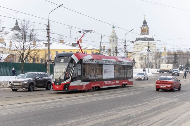 Российские регионы получили 4,4 тысячи транспортных средств