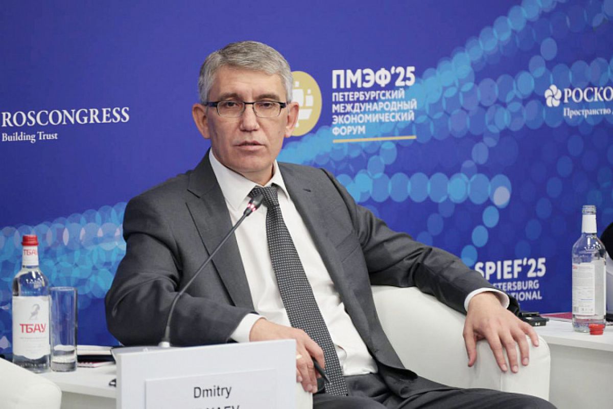 ПМЭФ-2025: Дмитрий Миляев принял участие в сессии «Кадры для роста: пути и решения»