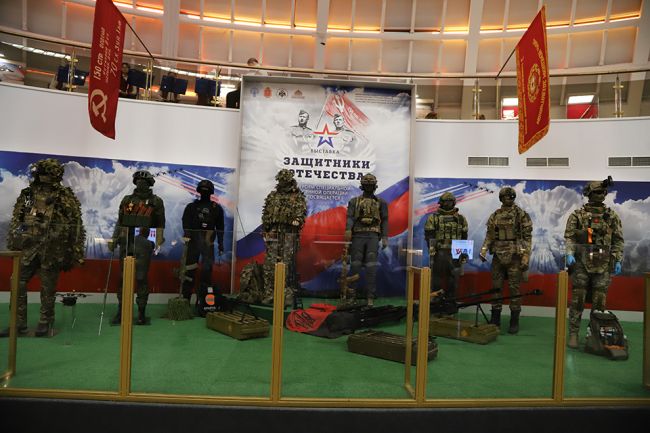 Наши бойцы знают, что за ними стоит вся Россия