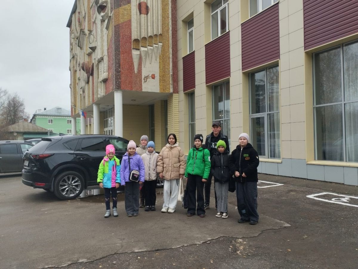 Школьники Борятинской школы посмотрели фильм в кинотеатре