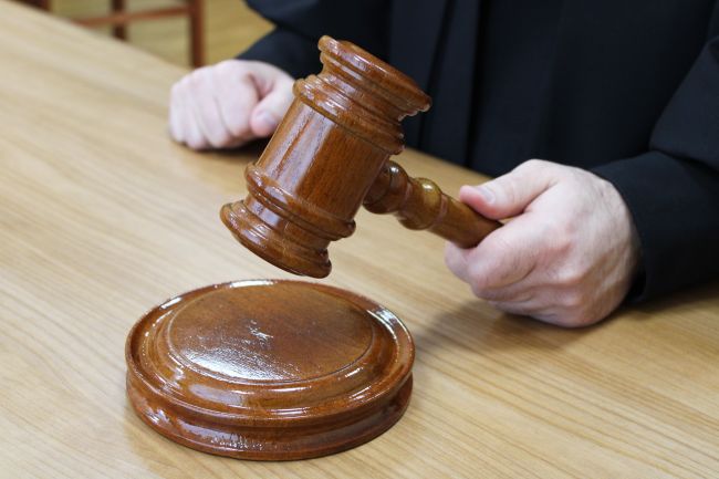 В суд направлено уголовное дело в отношении жительницы города Узловая, обвиняемой в убийстве сожителя