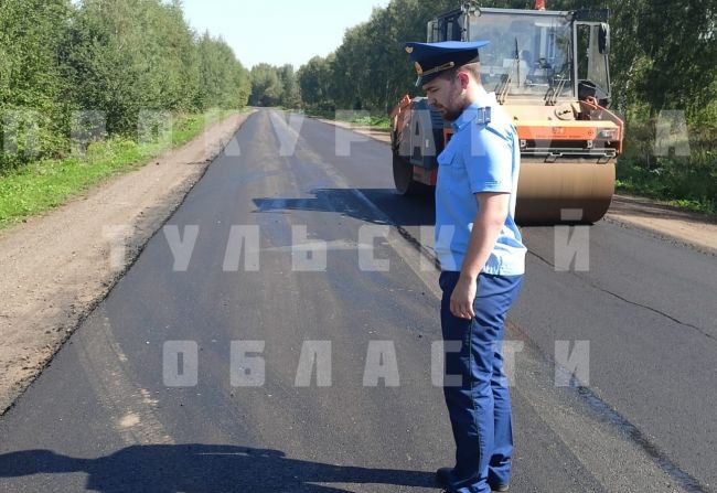 Дорожную службу призвали к ответственности за состояние дороги в Покровское