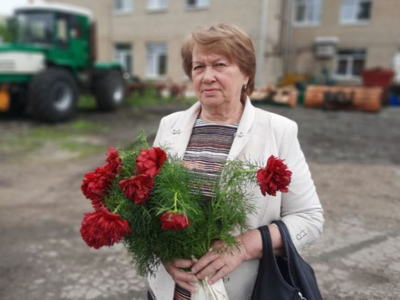 Юлия Скогорева: куркинские пенсионеры неустанно оказывают помощь фронту
