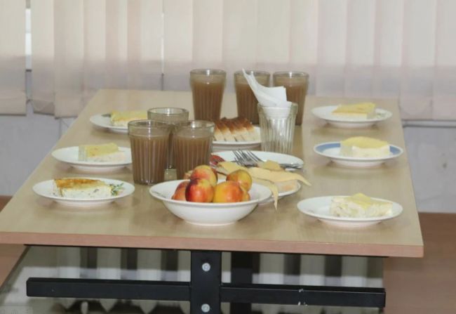 Областная прокуратура проводит проверку питания школьников