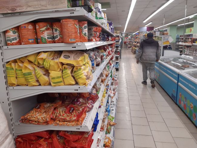 Любитель шоколада с сыром заплатит 7 тысяч рублей  за мелкую кражу из магазина