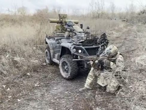 Мобильная противотанковая группа ВДВ на мотовездеходах уничтожила группу пехоты ВСУ из ПТРК «Фагот»