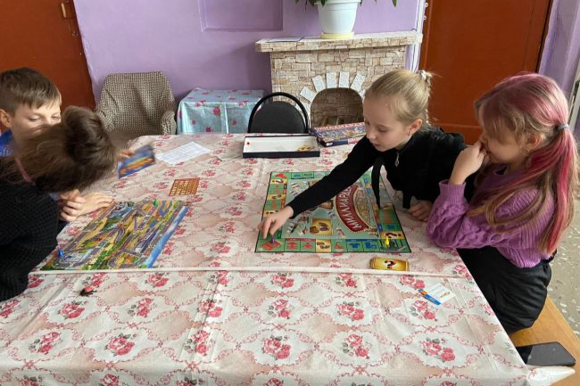 В Бураковском центре культуры и досуга знают, как отвлечь детей от гаджетов и компьютерных игр