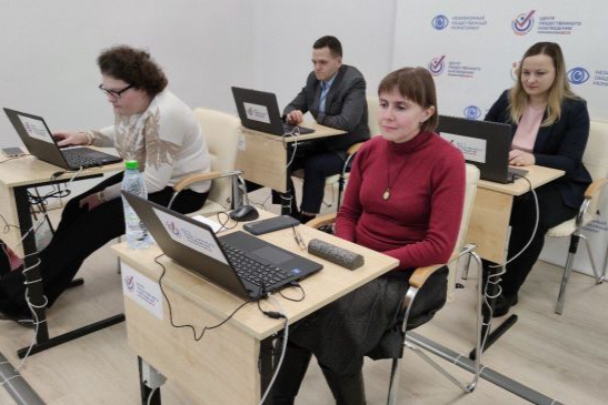 Видеонаблюдение, QR-коды, чат-бот и выездной мониторинг: выборы в Тульской области проходят под контролем общественного наблюдения