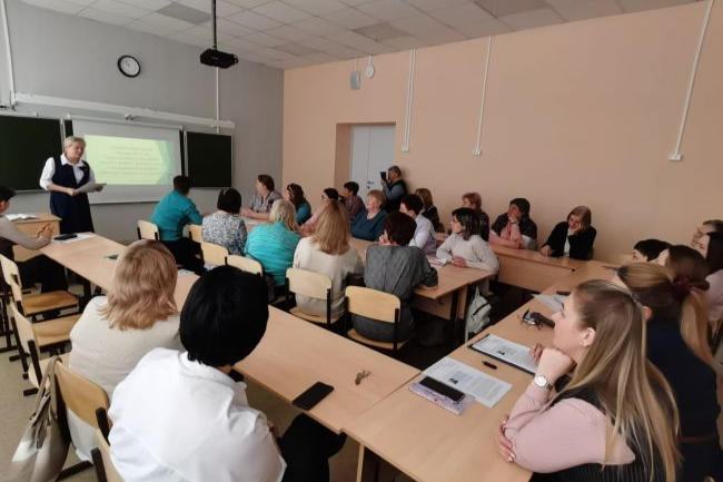 30 опытных педагогов-наставников Ясногорского района встретились на семинаре