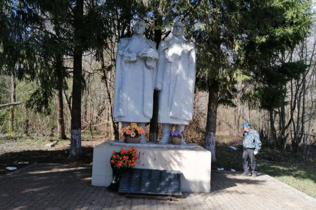 Состояние памятников Ясногорского района на контроле у совета ветеранов