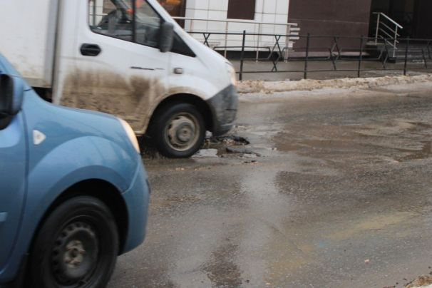 В Суворовском районе выполнили ямочный ремонт дорог после прокурорской проверки