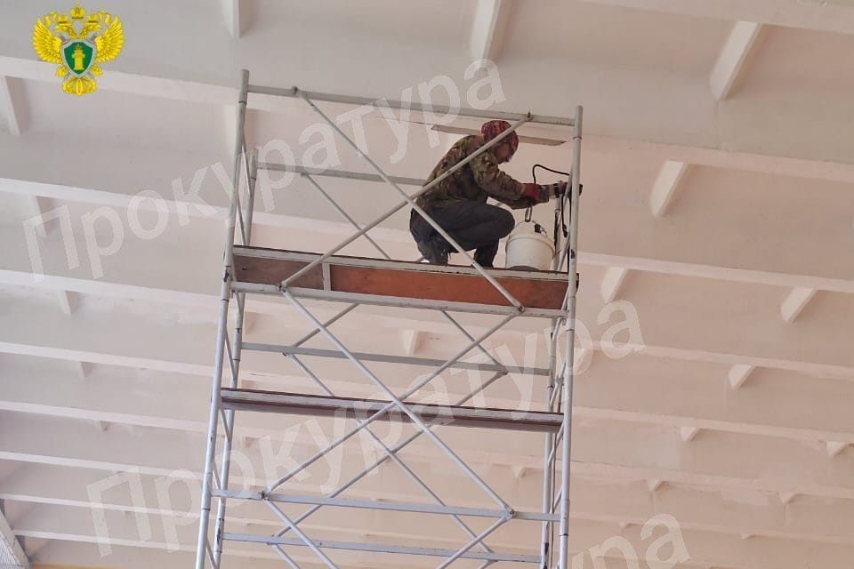 После прокурорского вмешательства отремонтирован потолок в Центре образования № 25 г. Тулы