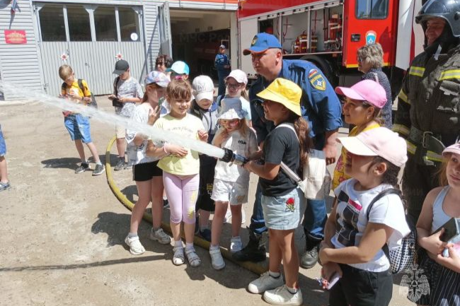 Спасатели региона продолжают проводить уроки безопасности для детей