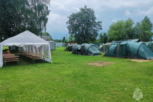 Спасатели МЧС провели проверку детского палаточного лагеря в Тульской области