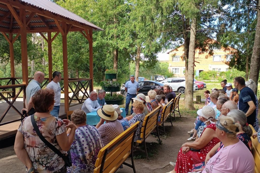 Глава администрации Ясногорского района провёл встречу с жителями деревни Тайдаково