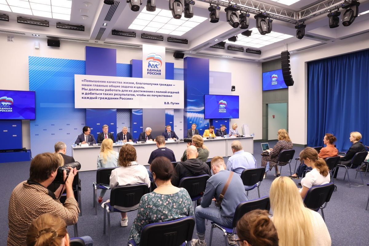 Николай Воробьев: Законотворческая работа «Единой России» в весеннюю сессию отвечала запросам общества Николай Воробьев: Законотворческая работа «Единой России» в весеннюю сессию отвечала запросам общества
