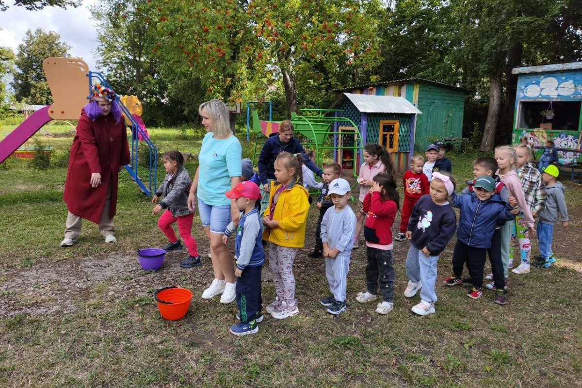 Маленькие ясногорцы в большой дружбе с дядюшкой Мокусом