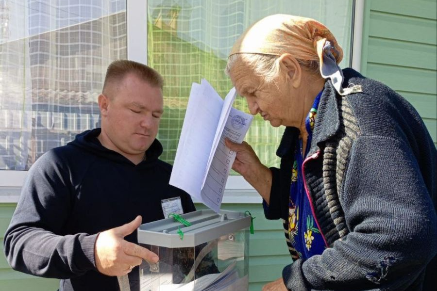 Тульские избиратели могут проголосовать на дому – обратитесь в УИК до 14.00